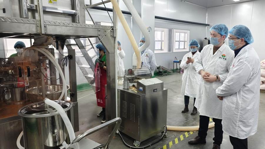 金融学院郑焕刚书记一行赴校友企业四川润禾家园科技走访调研 深化产教融合 共育餐饮服务新人才